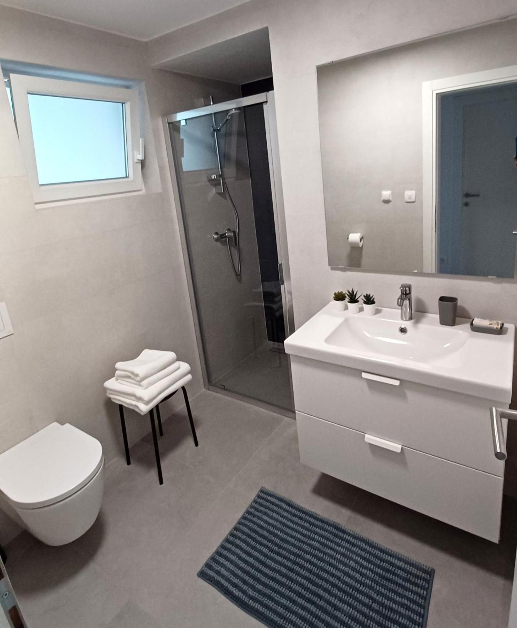 Apartments Daria คิร์ก ภายนอก รูปภาพ