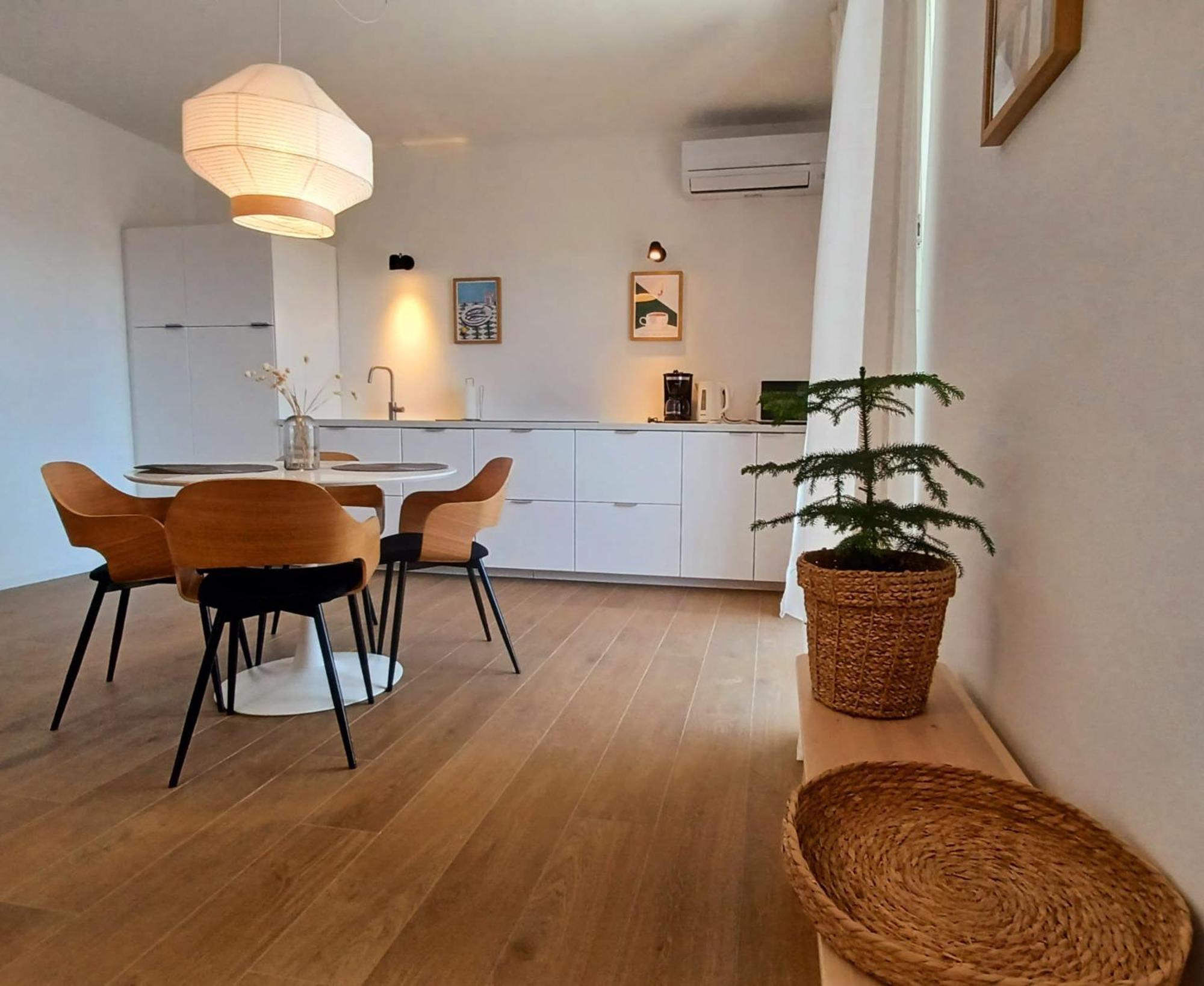 Apartments Daria คิร์ก ภายนอก รูปภาพ